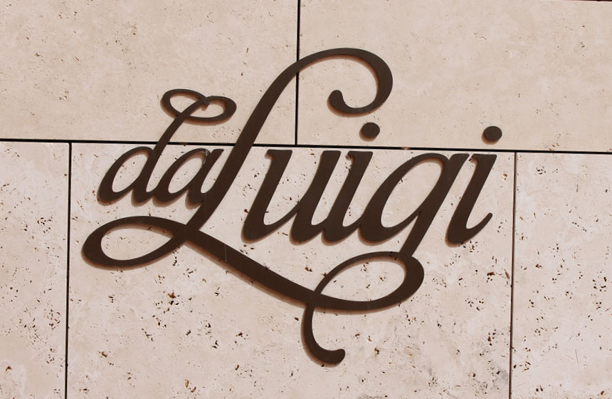 Costa Navarino Typography: Da Luigi Logo